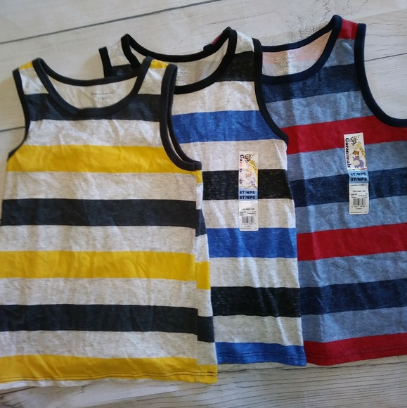 Garanimals Other - 3/$15 Set of 3 Boys Tank Tops size 5T